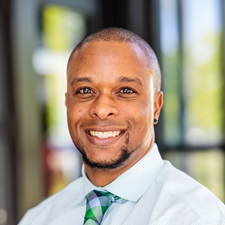 Headshot of Nahum Kisner